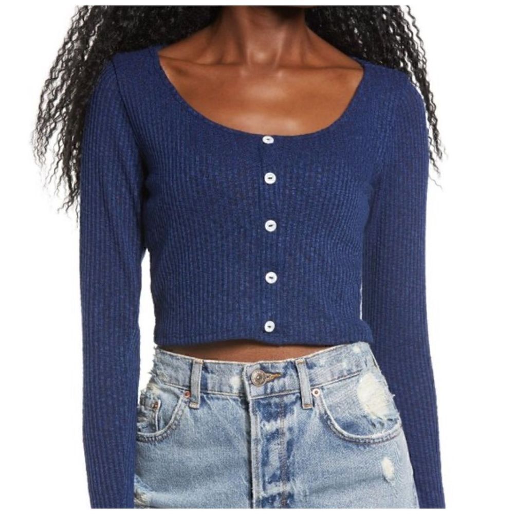Ten Sixty Sherman S blue ribbed faux cardigan crop long sleeve knit top